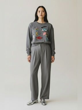 MOSCHINO Boutique grey kitschy bold face crewneck sweatshirt 4 pop art comic